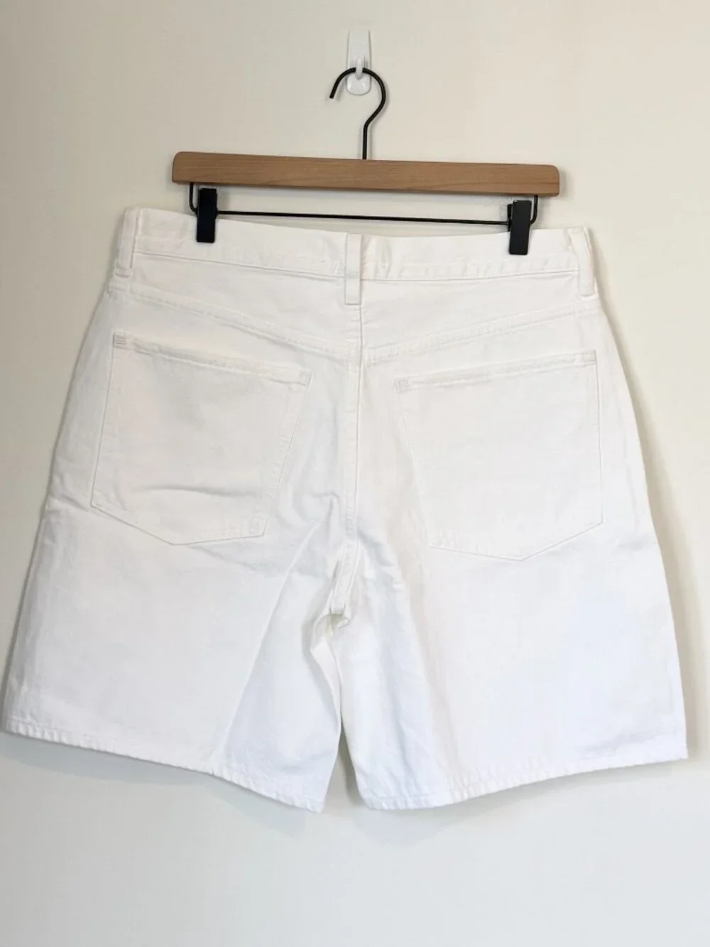 NWT Madewell White The 1997 Denim High Rise Bermuda Shorts - Size: 30